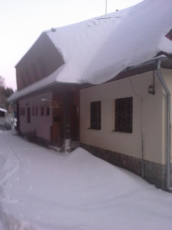 Penzion Adam Adamov  Esterno foto